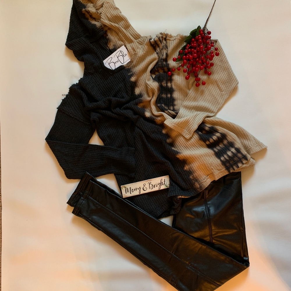 Peek A Boo Shoulder Thermal Hoodie top small - Picture 2 of 14